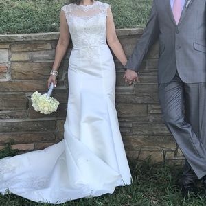David’s bridal wedding dress - mermaid style